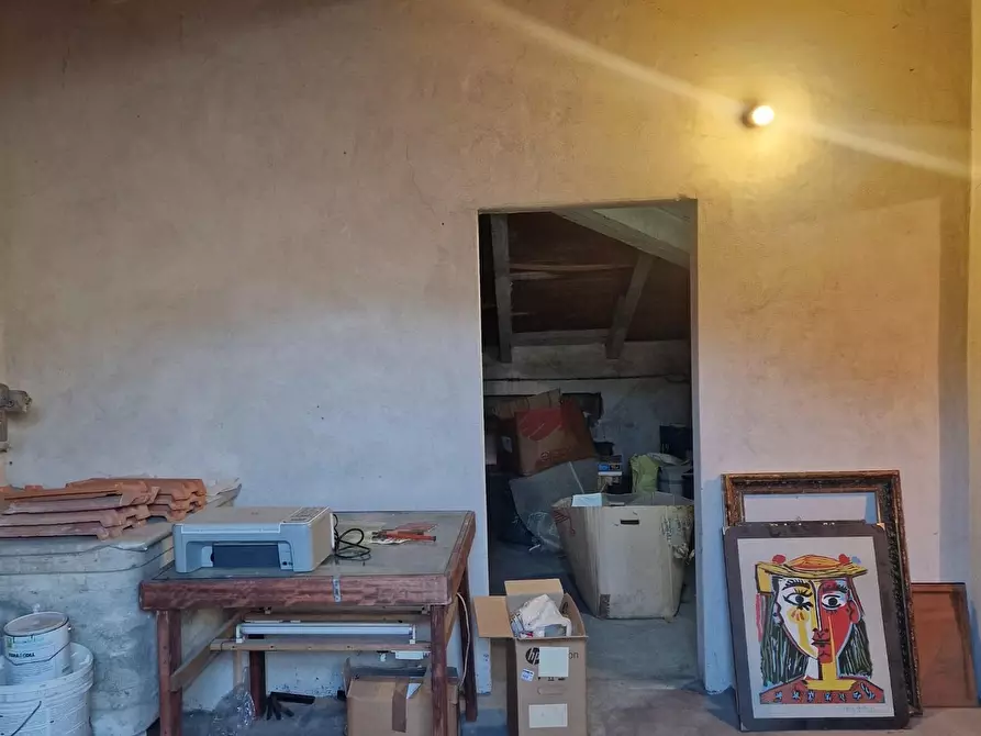 Immagine 22 di Porzione di casa in vendita  a Carmignano