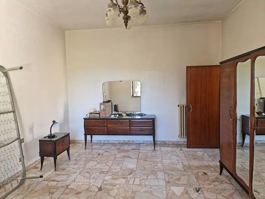 Immagine 13 di Porzione di casa in vendita  a Carmignano