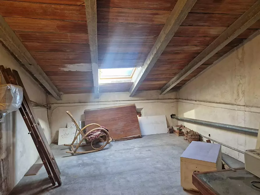 Immagine 23 di Porzione di casa in vendita  a Carmignano