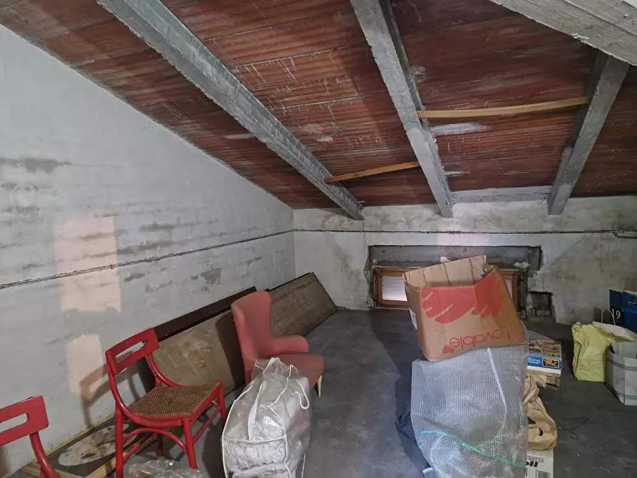 Immagine 20 di Porzione di casa in vendita  a Carmignano