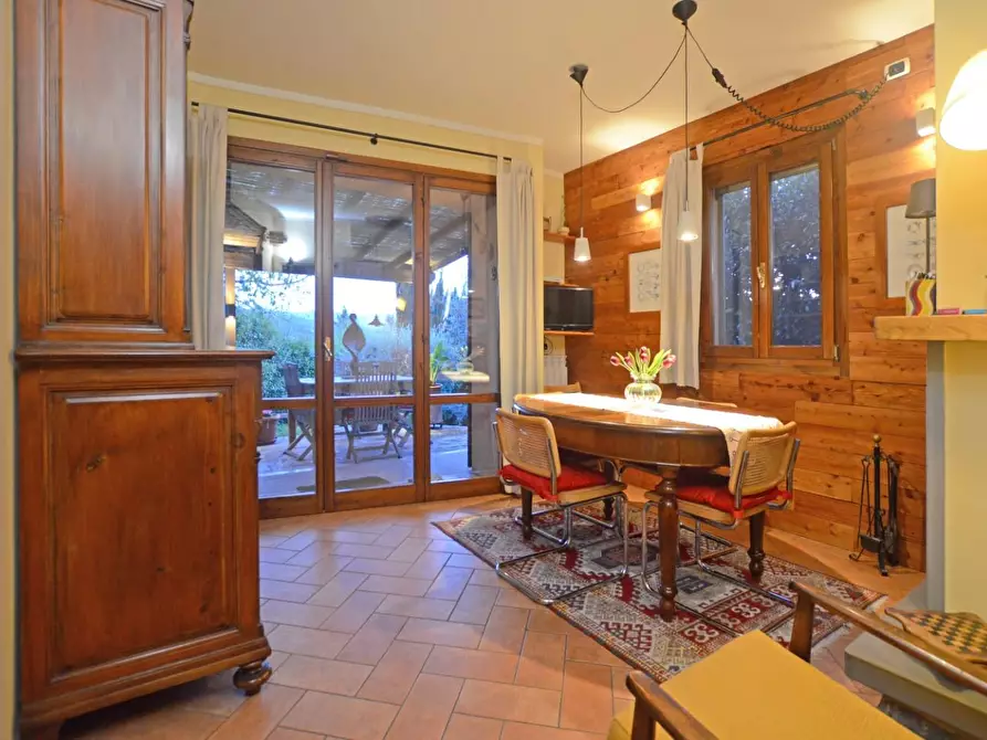 Immagine 6 di Casa trifamiliare in vendita  a Monteriggioni