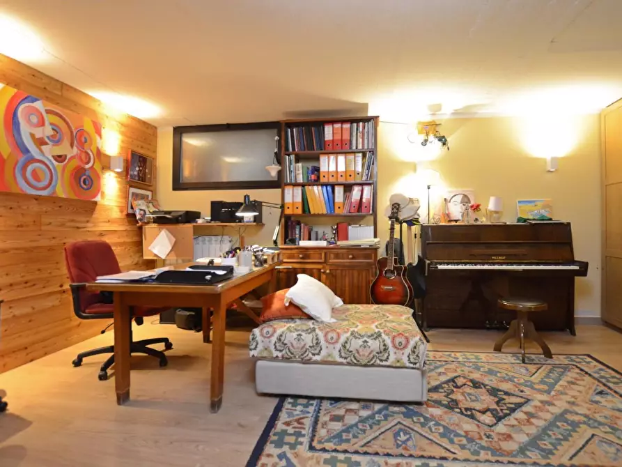 Immagine 4 di Casa trifamiliare in vendita  a Monteriggioni