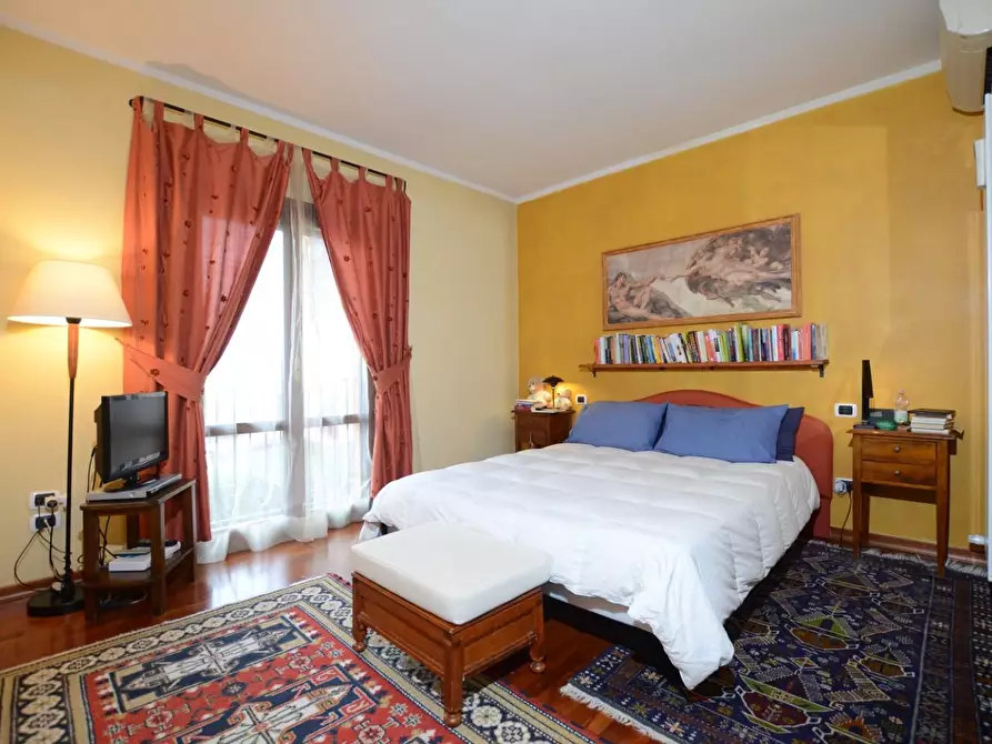 Immagine 17 di Casa trifamiliare in vendita  a Monteriggioni