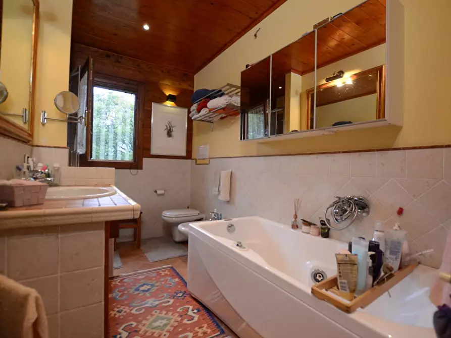 Immagine 20 di Casa trifamiliare in vendita  a Monteriggioni