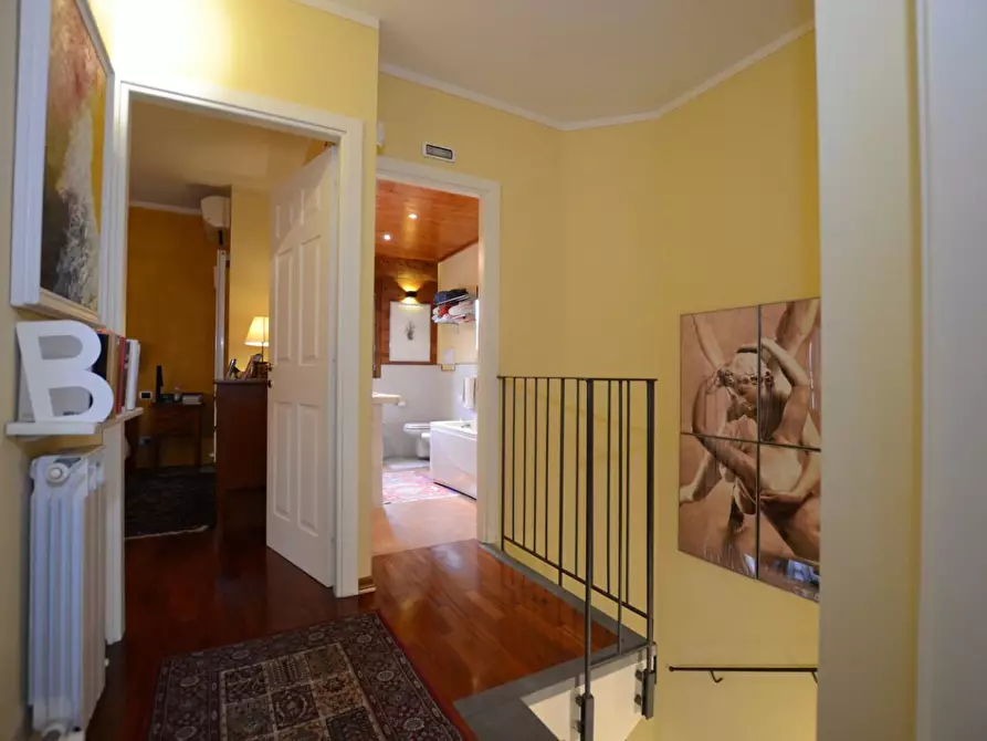 Immagine 16 di Casa trifamiliare in vendita  a Monteriggioni