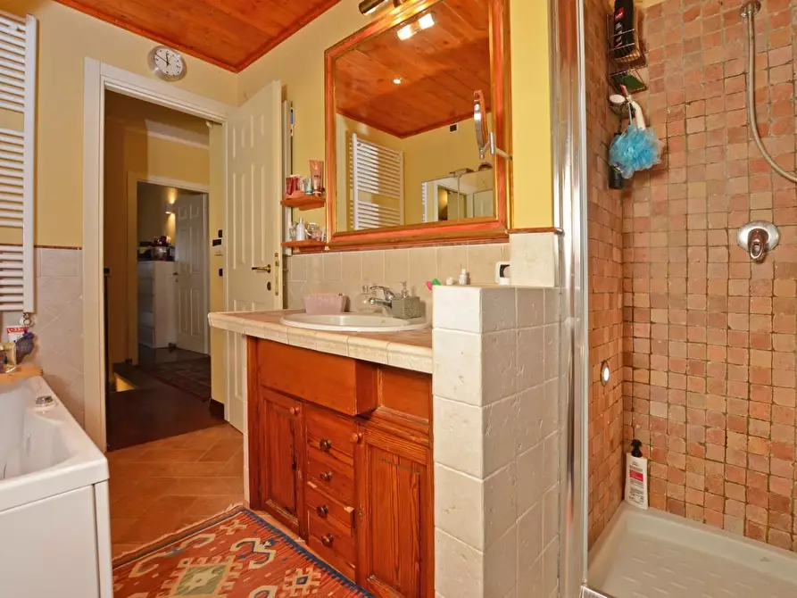 Immagine 21 di Casa trifamiliare in vendita  a Monteriggioni