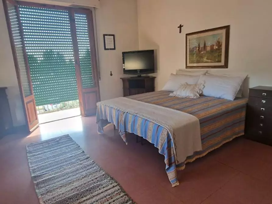 Immagine 11 di Casa semindipendente in vendita  a Carrara