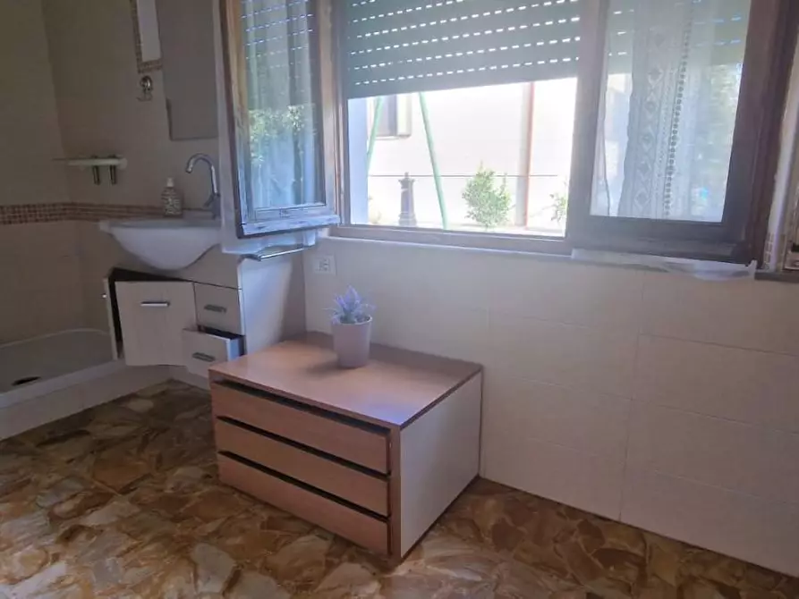 Immagine 4 di Casa semindipendente in vendita  a Carrara