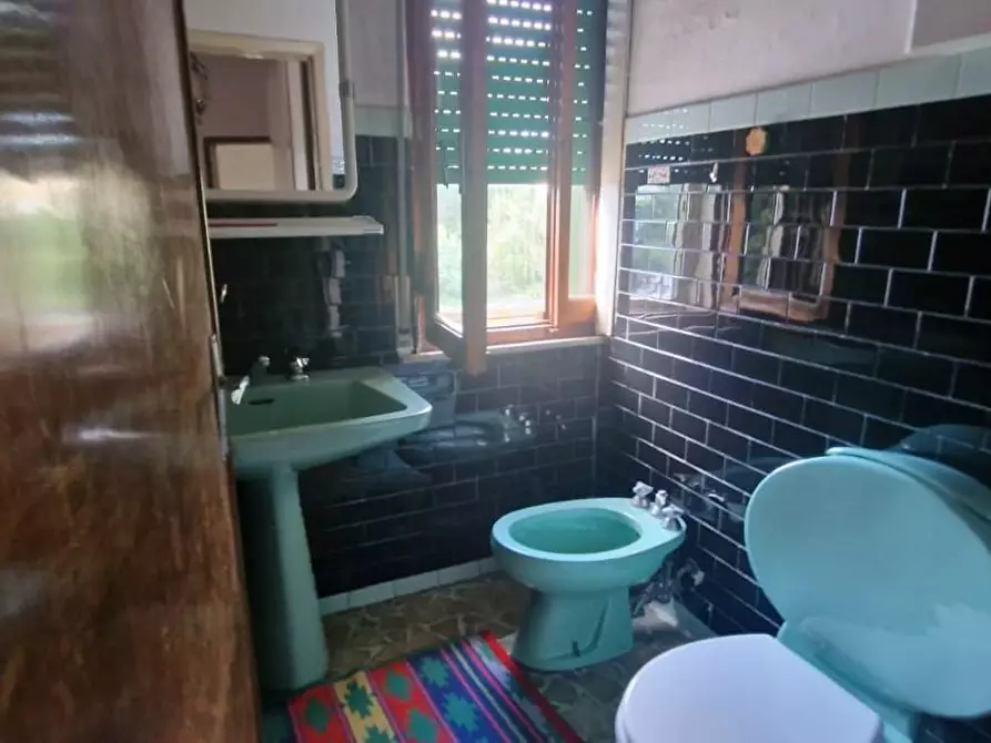 Immagine 10 di Casa semindipendente in vendita  a Carrara