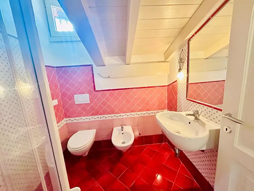 Immagine 12 di Casa bifamiliare in vendita  a Empoli