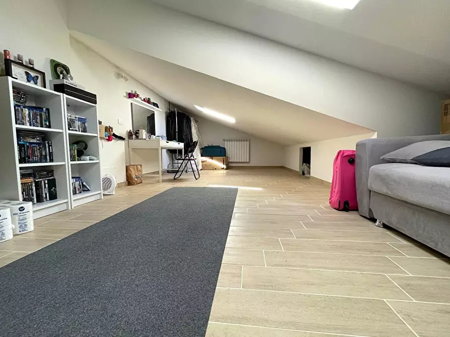 Immagine 7 di Appartamento in vendita  a Santa Maria A Monte