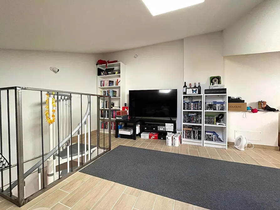 Immagine 5 di Appartamento in vendita  a Santa Maria A Monte