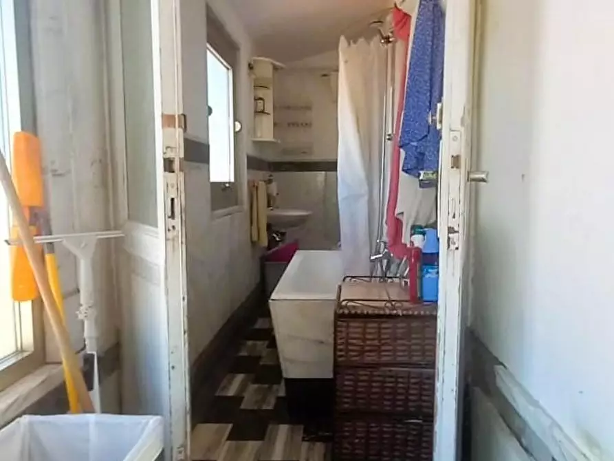 Immagine 30 di Appartamento in vendita  a Carrara