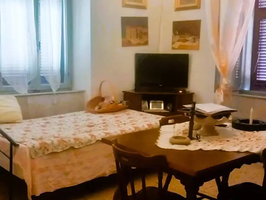 Immagine 3 di Appartamento in vendita  a Carrara