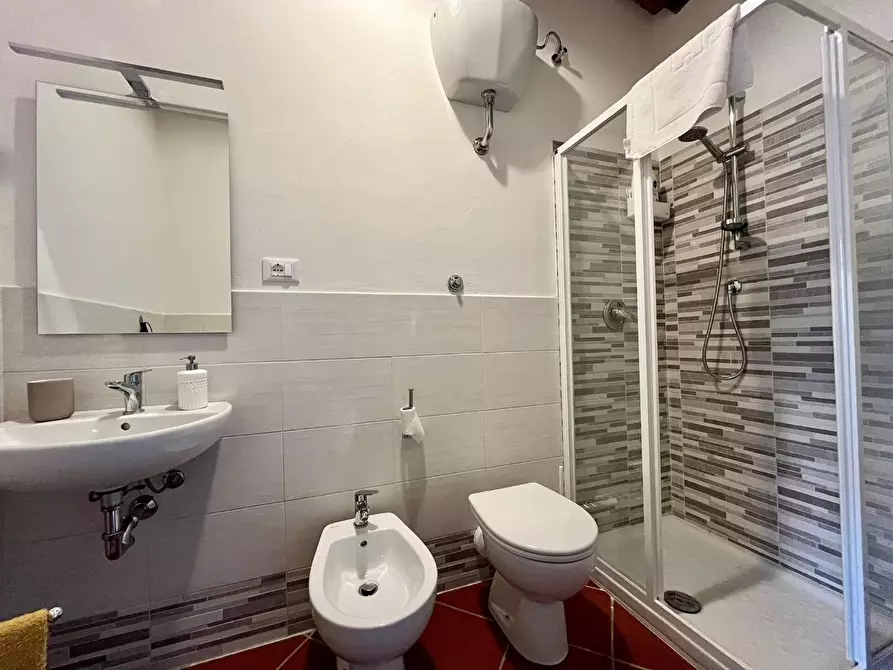 Immagine 9 di Casa indipendente in vendita  a Calci