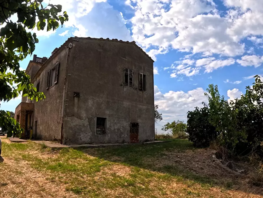 Immagine 1 di Porzione di casa in vendita  a Volterra