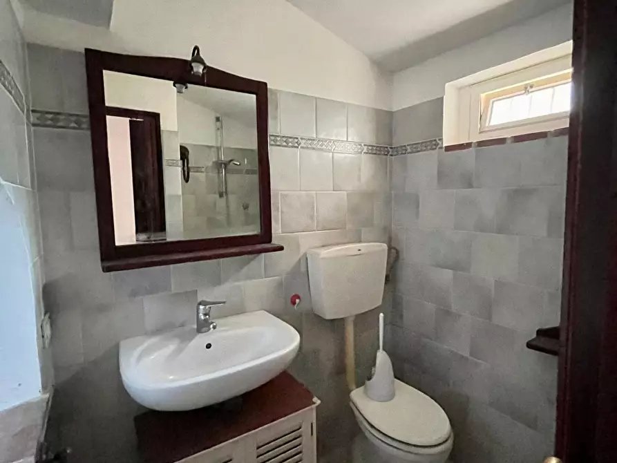 Immagine 10 di Villa in vendita  a Calci