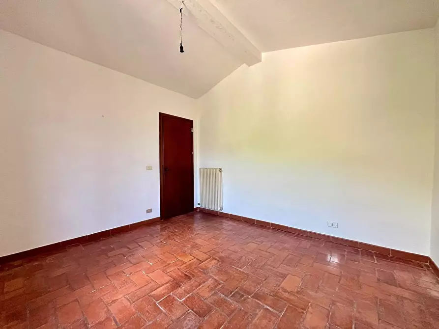 Immagine 15 di Villa in vendita  a Calci