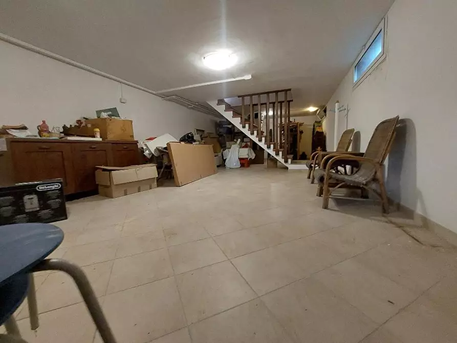 Immagine 14 di Villa in vendita  a Massa