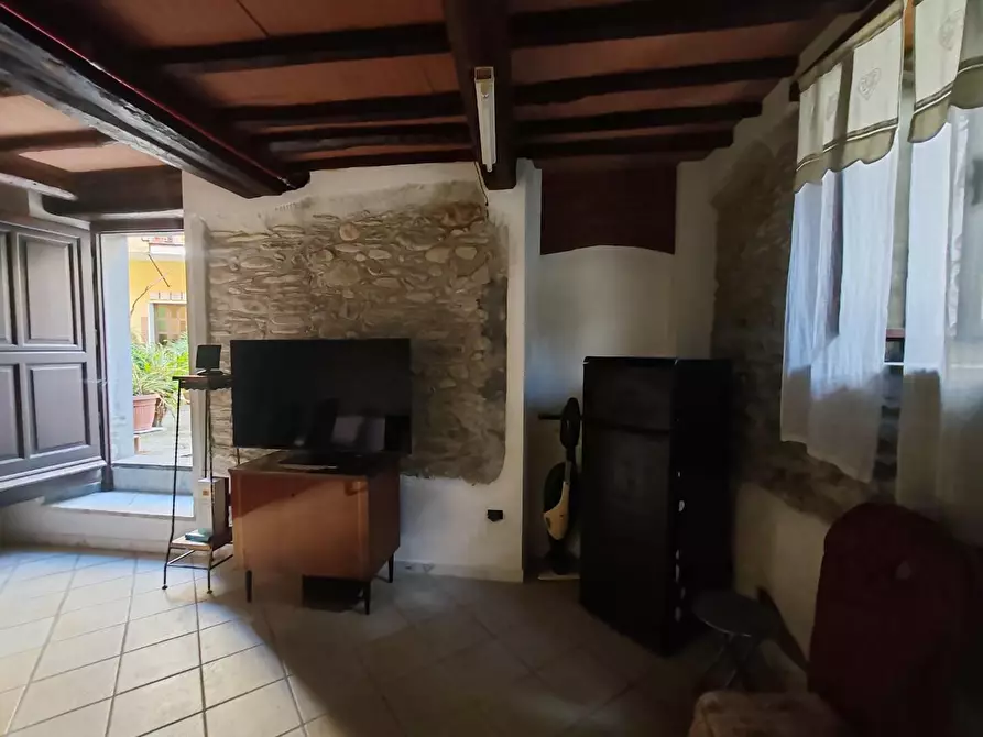 Immagine 22 di Terratetto in vendita  a Massa