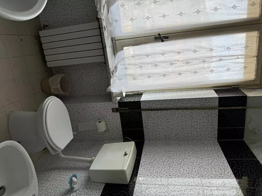 Immagine 10 di Albergo/B&B/Residence in vendita  a Borgo A Mozzano