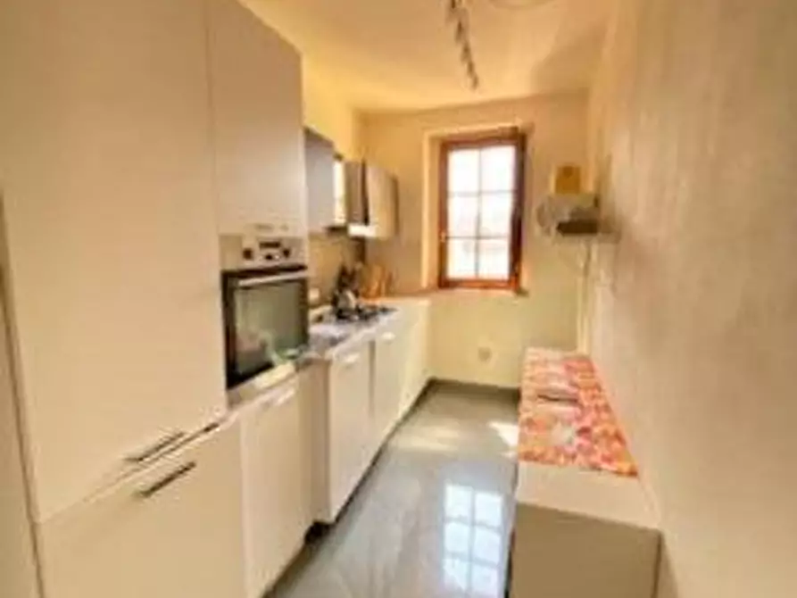 Immagine 7 di Appartamento in vendita  a Lucca