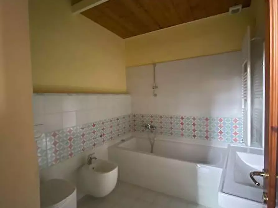 Immagine 12 di Appartamento in vendita  a Pisa