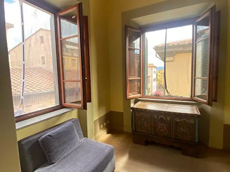 Immagine 10 di Appartamento in vendita  a Pisa