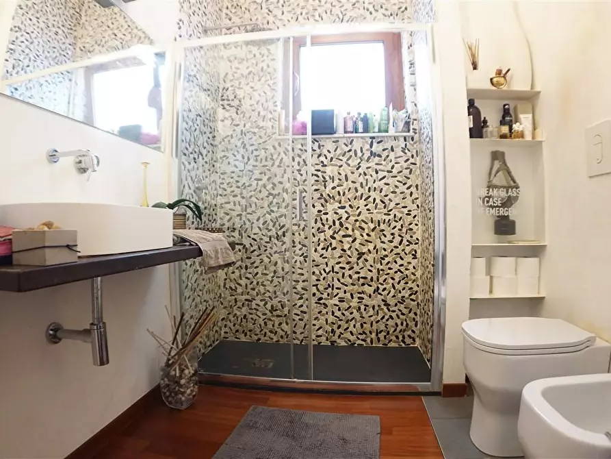 Immagine 20 di Appartamento in vendita  a Carrara