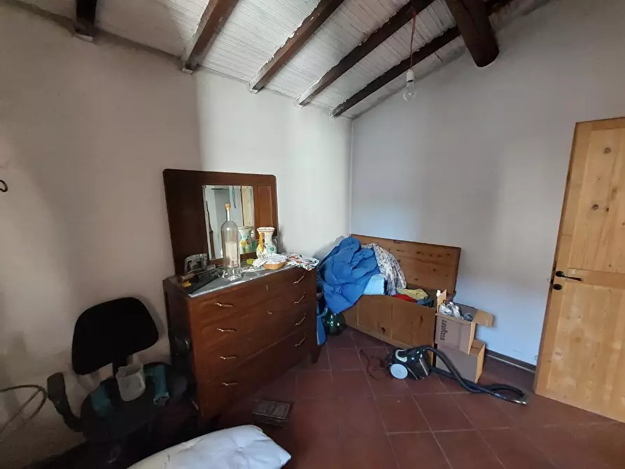 Immagine 27 di Villa in vendita  a Vicopisano