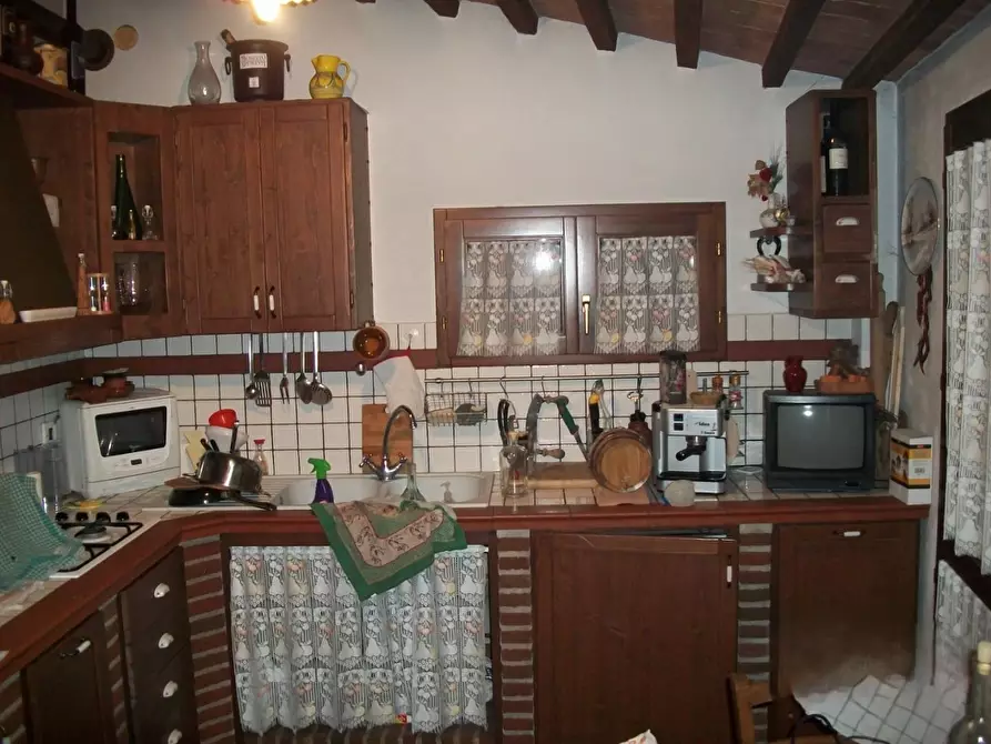 Immagine 20 di Villa in vendita  a Vicopisano