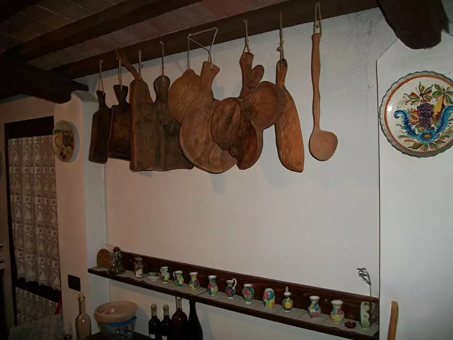 Immagine 21 di Villa in vendita  a Vicopisano