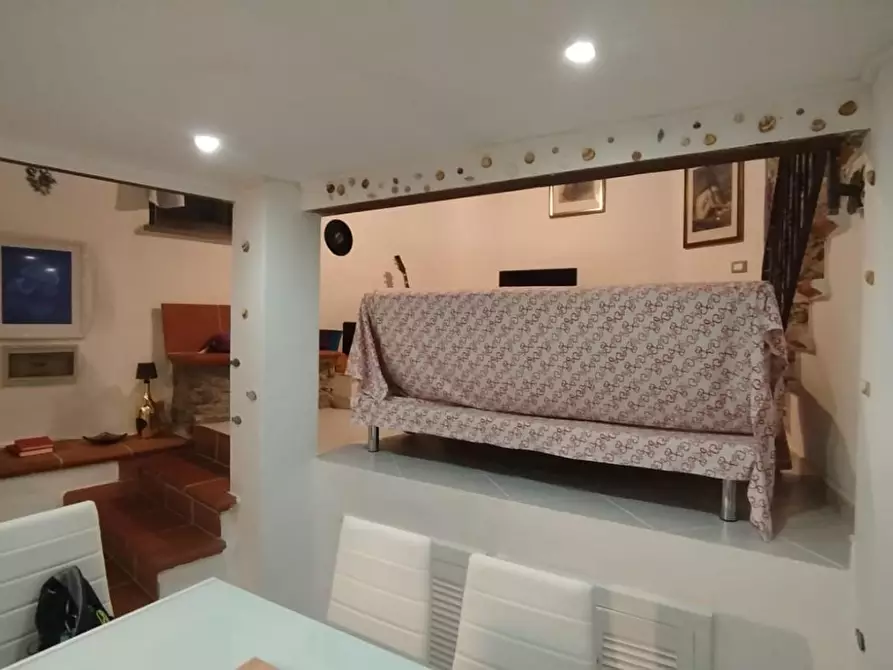 Immagine 9 di Appartamento in vendita  a Ameglia