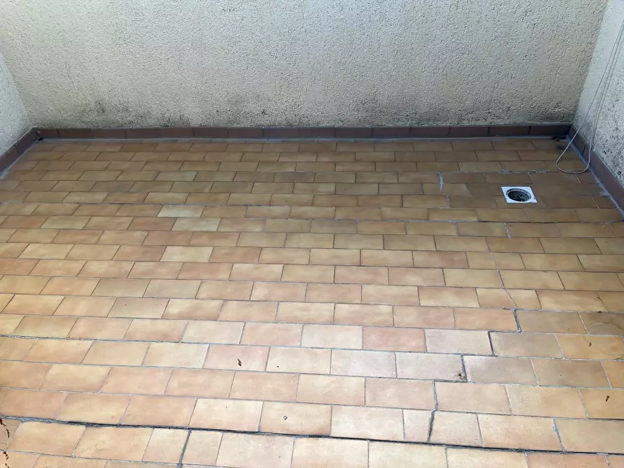 Immagine 22 di Appartamento in vendita  a Carrara