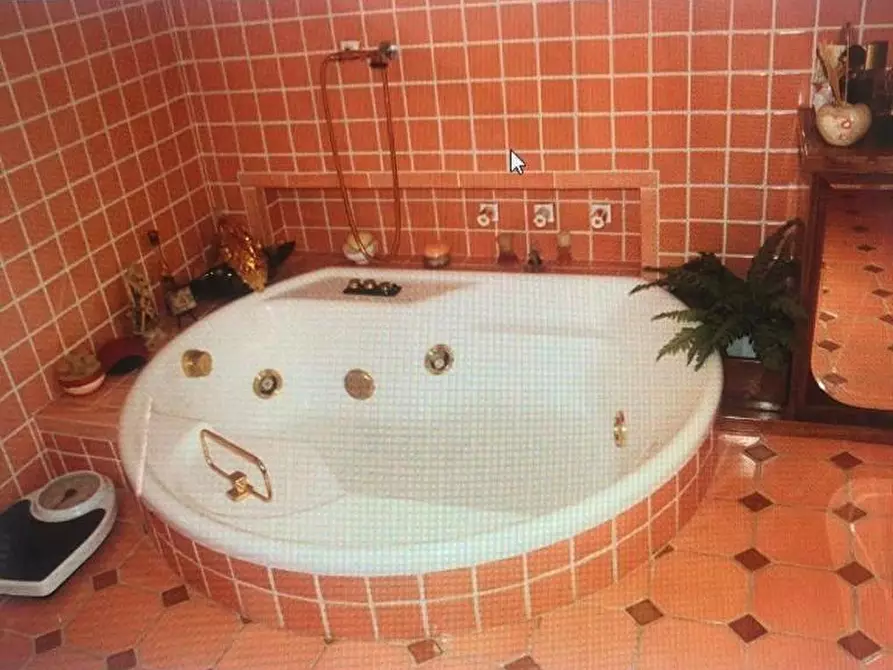 Immagine 11 di Villa in vendita  a Casciana Terme Lari