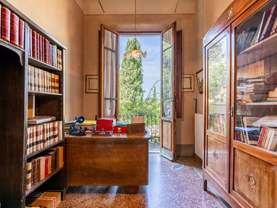 Immagine 37 di Villa in vendita  a Terricciola