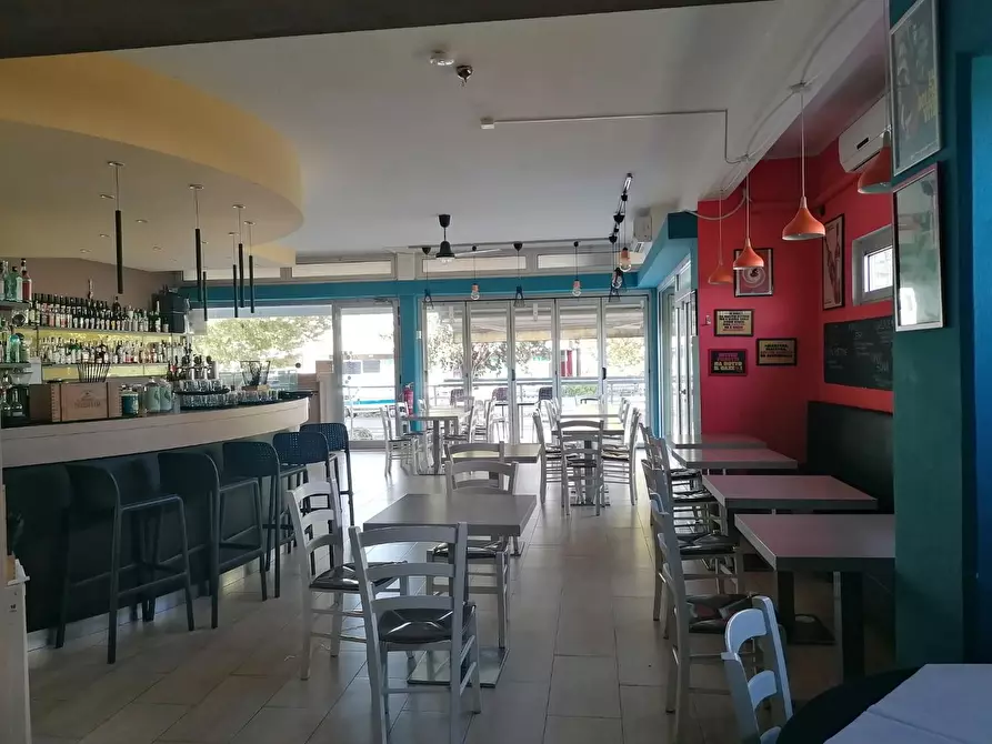 Immagine 3 di Bar / Ristorante in vendita  a Castelnuovo Magra