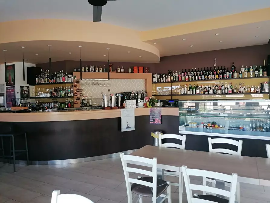 Immagine 5 di Bar / Ristorante in vendita  a Castelnuovo Magra