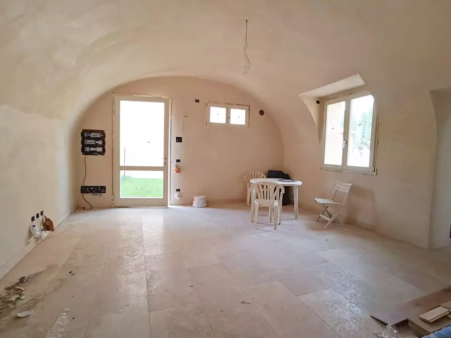 Immagine 1 di Casa quadrifamiliare in vendita  a Cascina