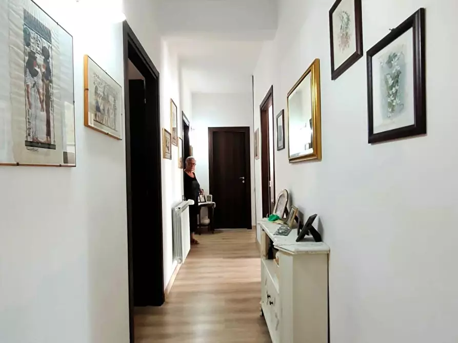 Immagine 9 di Mansarda in vendita  a Massa