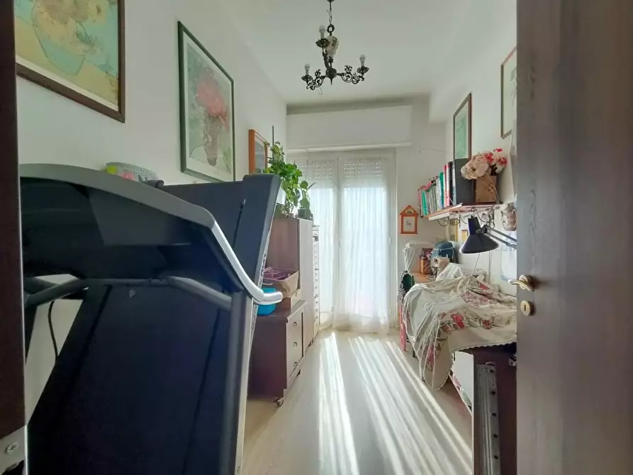 Immagine 12 di Mansarda in vendita  a Massa