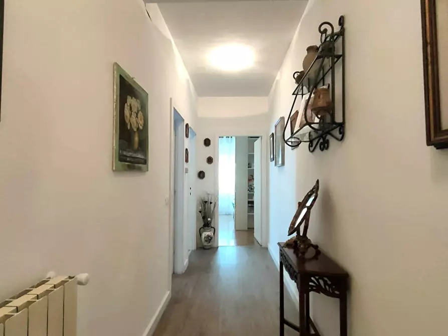 Immagine 14 di Appartamento in vendita  a Massa