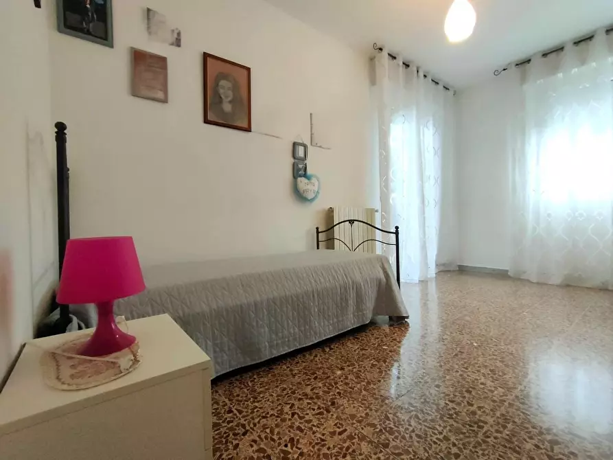 Immagine 7 di Appartamento in vendita  a Massa