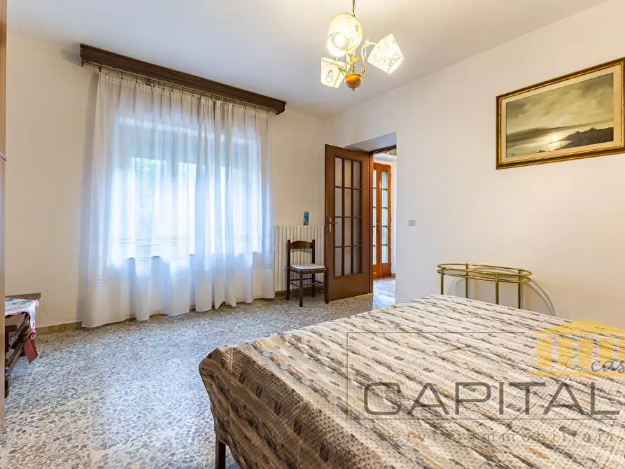 Immagine 21 di Villa in vendita  a Vagli Sotto