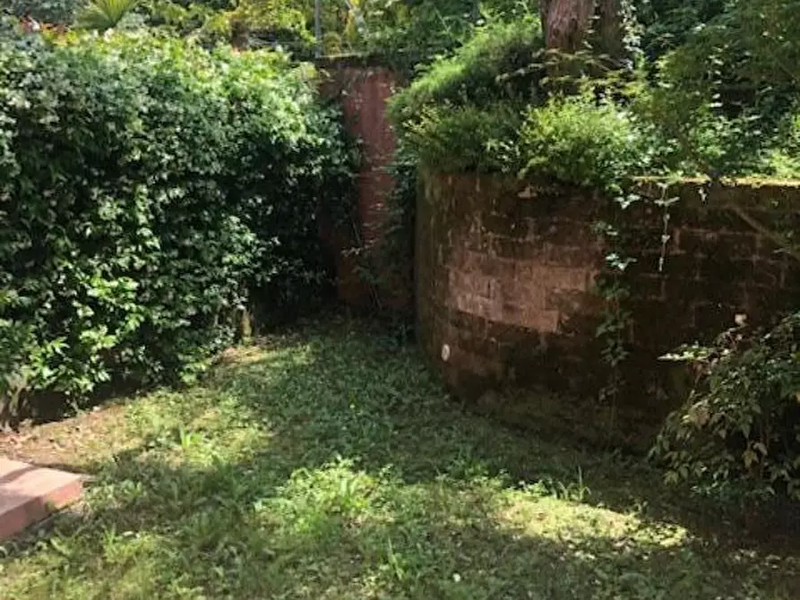 Immagine 1 di Casa quadrifamiliare in vendita  a Castelnuovo Magra