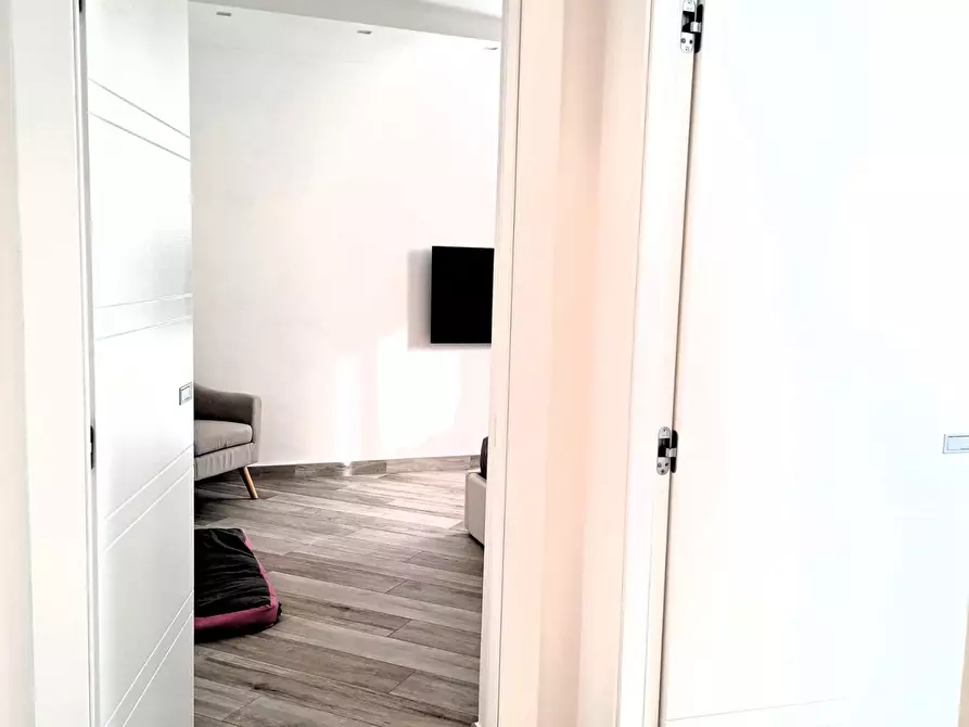 Immagine 9 di Appartamento in vendita  a Carrara