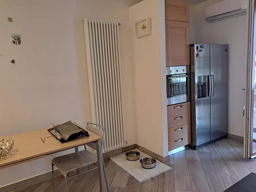 Immagine 5 di Appartamento in vendita  a Carrara