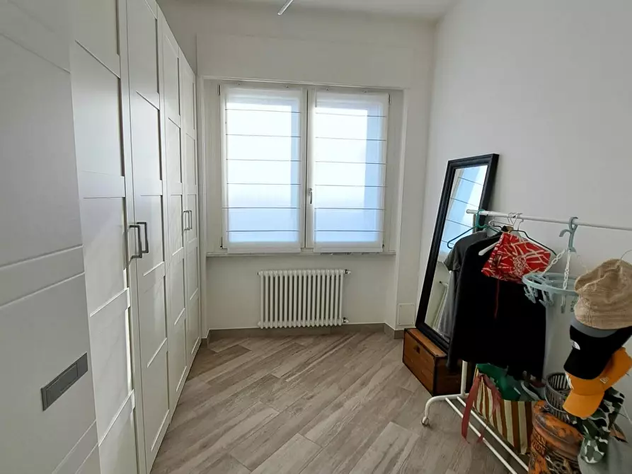 Immagine 16 di Appartamento in vendita  a Carrara