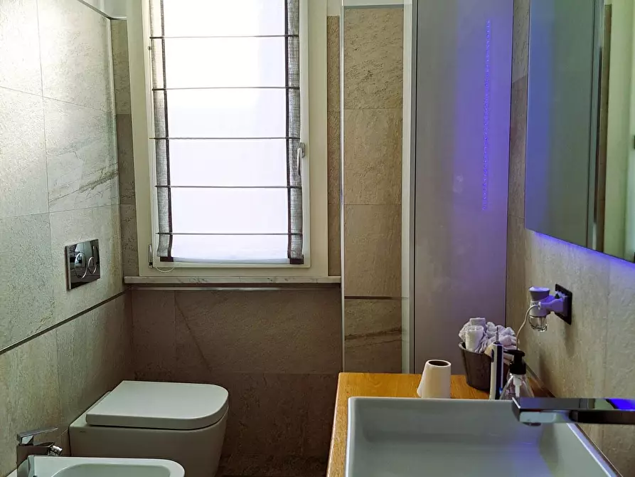 Immagine 19 di Appartamento in vendita  a Carrara