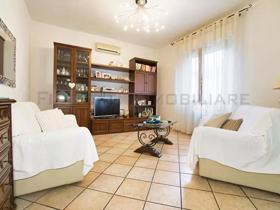 Immagine 4 di Appartamento in vendita  a Suvereto